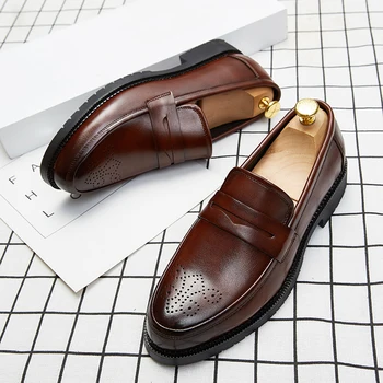 2022 Luksuzne blagovne Znamke Peni Loafers moških Priložnostne čevlji Zdrsne na Usnje Obleka, čevlji za velik obseg 38-46 Brogue Carving loafer Vožnje stranka